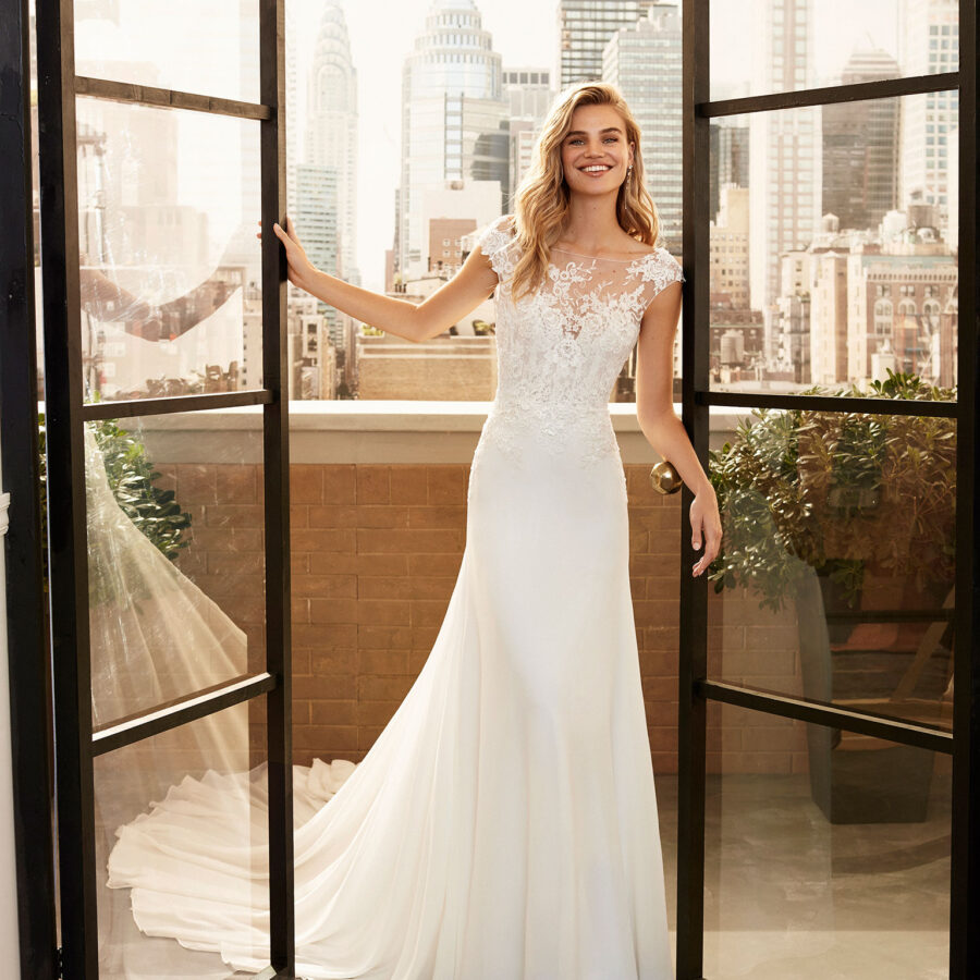 Luna Novias / Robe LANAI1