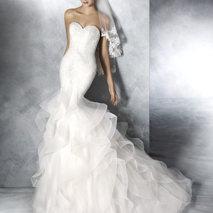 White One / Robe JABEL