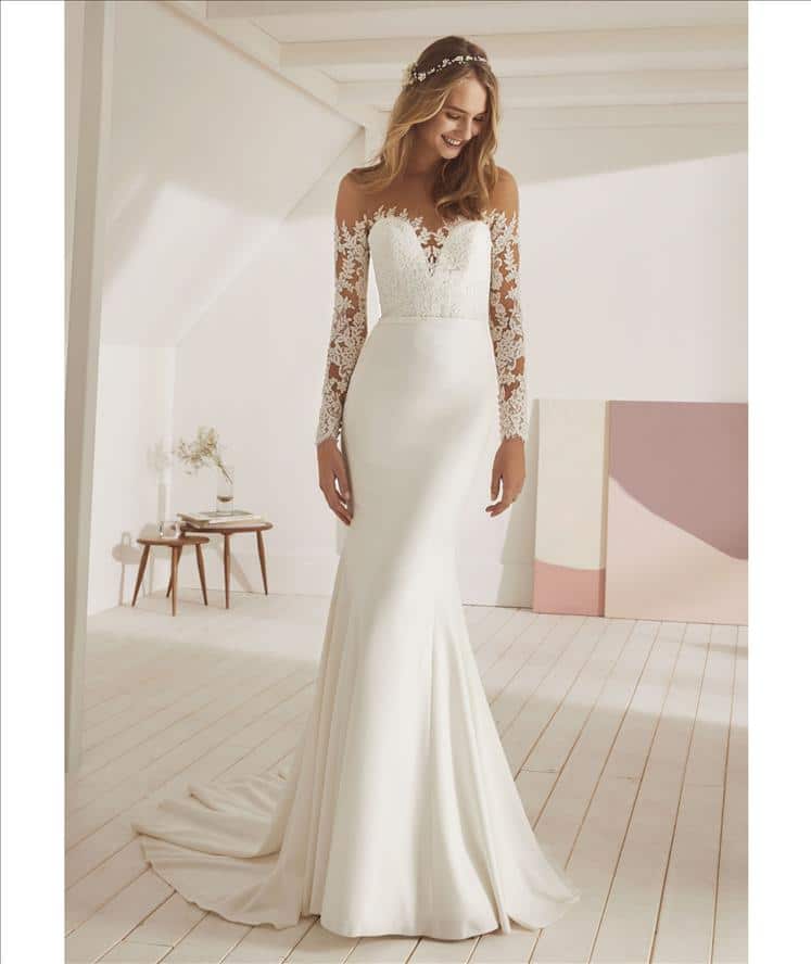 White One / Robe ONEAL