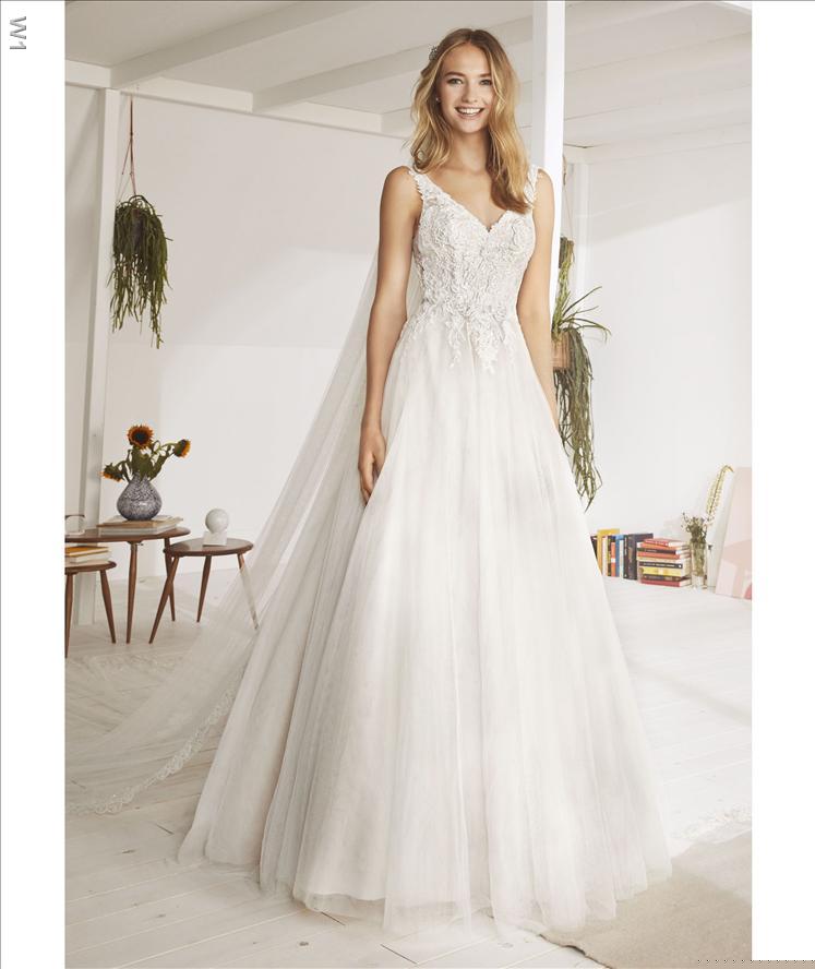 White One / Robe OTHENIA