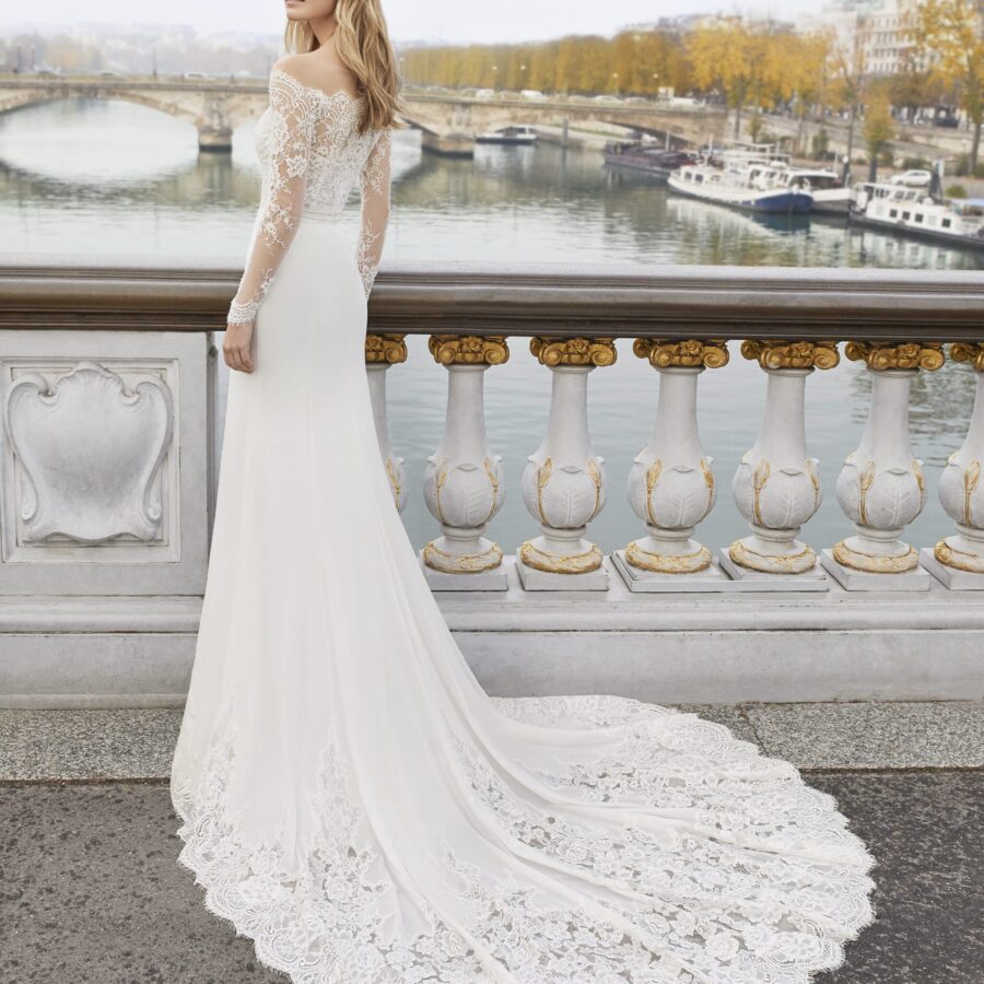 Aire Barcelona / Robe EDDIE